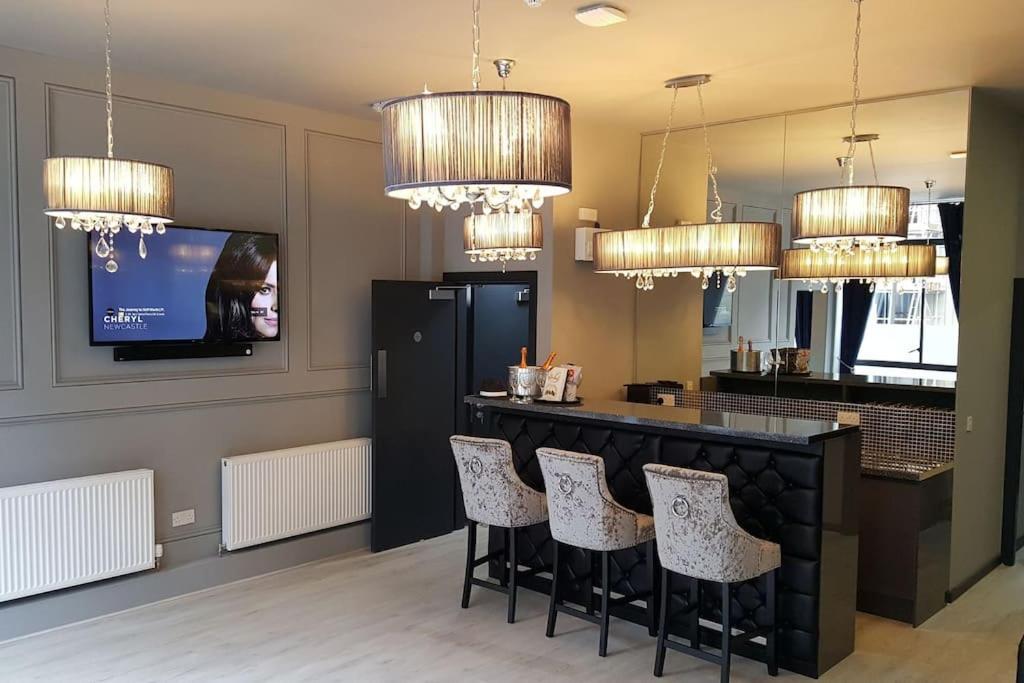 The V.I.P Suite - Sleeps 24! Best For Large Groups Liverpool Exterior foto